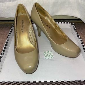 Madden Girl Nude Pumps